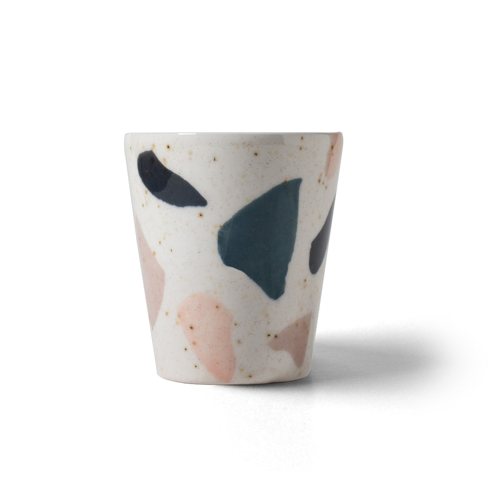 
                  
                    Laden Sie das Bild in den Galerie-Viewer, Terrazzo – Becher / Vase
                  
                